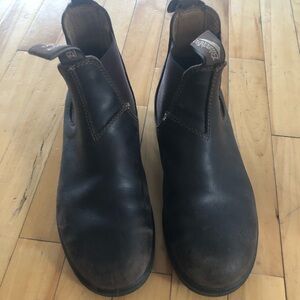 Blundstones - brown, size 9